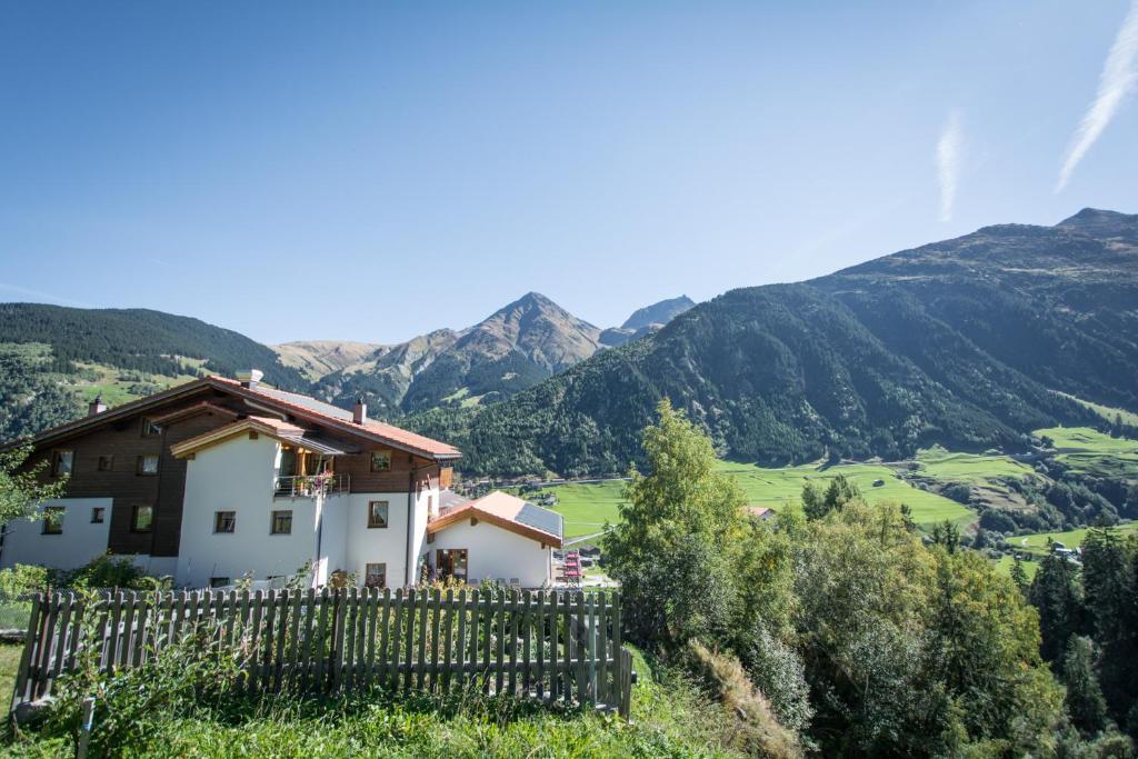 Hotel Cuntera Curaglia Exterior foto